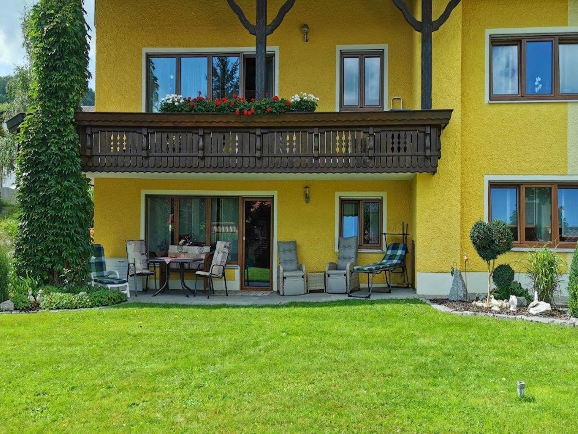 Scenic Apartment With Balcony Garden Deckchairs Barbecue Gleißenberg Eksteriør billede